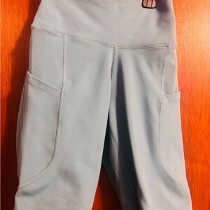 Nike High-Waisted Biker Shorts with Pockets